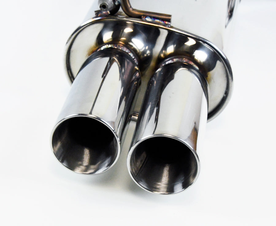 Close-up of polished 3-inch exhaust tips from Infiniti M35 M45 axle back muffler set 2006–2010 – Benson Tuning